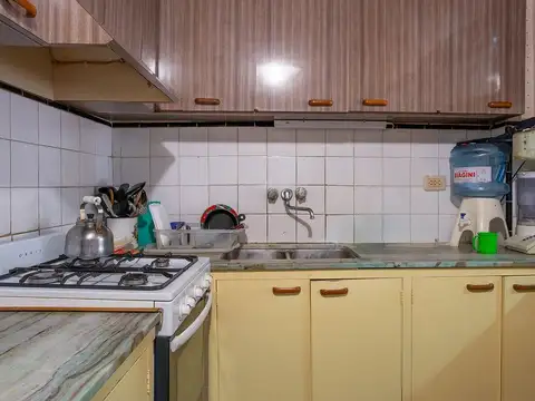 Casa 8 ambientes con 3 baños