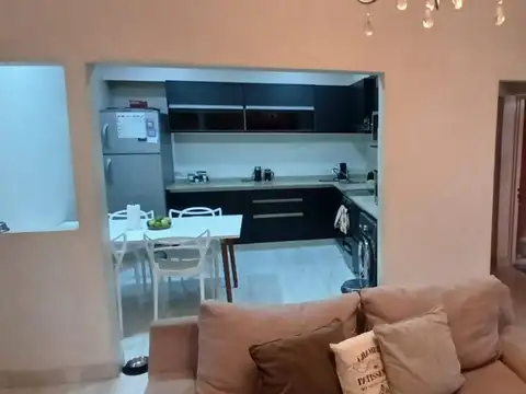 Depto Tipo Casa en Venta de 3 ambientes