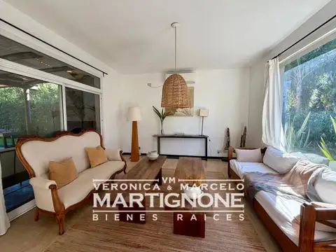 Casa 6 ambientes con 4 baños