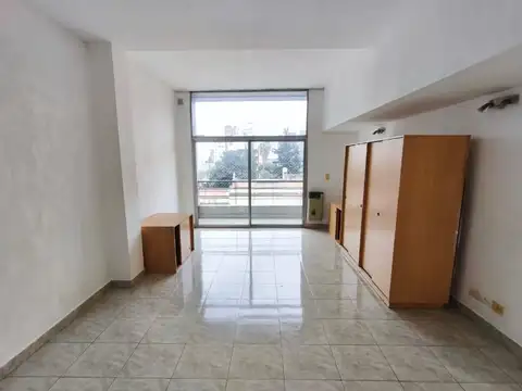 Departamento en Alquiler en Flores, $ 650.000