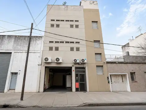 Depósito 3 Pisos Apto Poli Rubro Venta Paternal