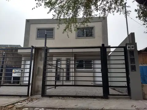 Depto Tipo Casa en Venta de 3 ambientes