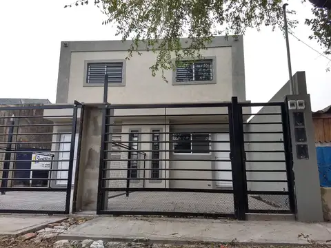MODERNO DUPLEX ITUZAINGO NORTE APTO CREDITO  