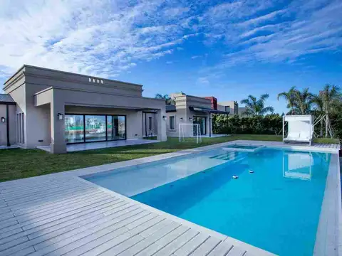 Casa en Alquiler en Belen De Escobar, USD 14.000