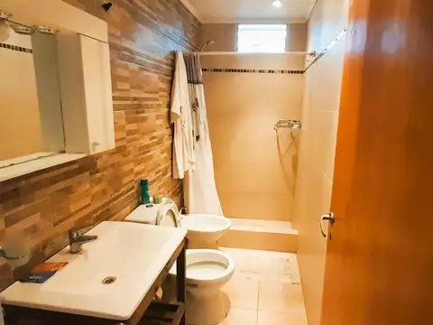 Depto Tipo Casa en Alquiler al Este