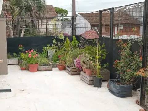 Depto Tipo Casa en Venta 52 años