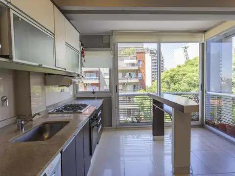 Avenida Directorio 900