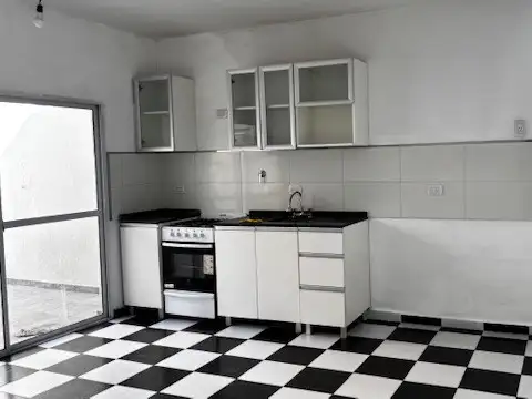 Casa en Venta en Mataderos, USD 196.000