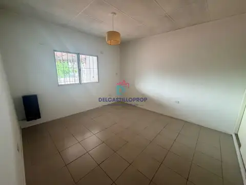 Depto Tipo Casa en Alquiler 40 años