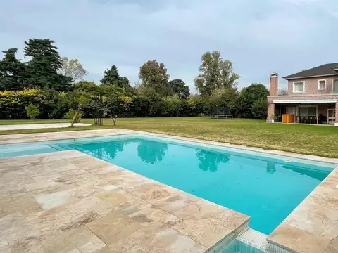 Rio Hondo al 500 Casa en Alquiler Tradicional en CC San Francisco, Manzanares Pilar