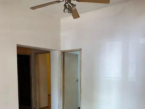 Depto Tipo Casa en Alquiler de 3 ambientes