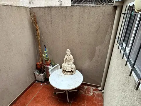 Depto Tipo Casa en Venta con 1 cocheras