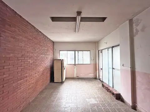 Dorrego Calle 33 3200, Piso 1