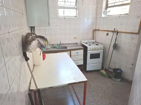 PH ENTRADA INDEPENDIENTE CON COCHERA DESTINO COMERCIAL