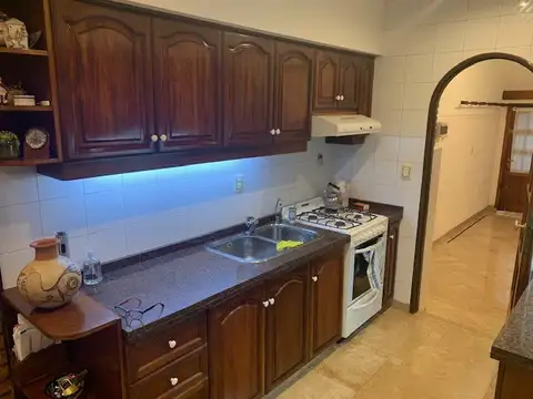 Casa 5 ambientes con 3 baños