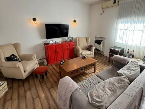 PH EN PLANTA BAJA 5 AMBIENTES