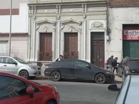 Local en Alquiler 65 años