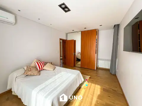Casa en Venta en Funes, USD 370.000