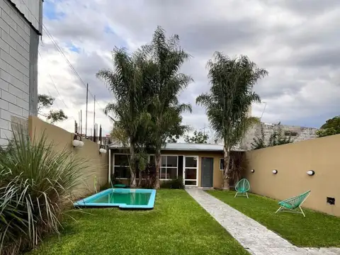 Casa en venta en José León Suarez!