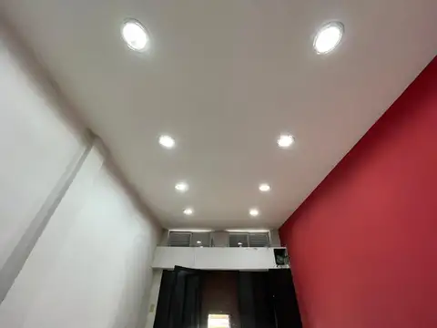 Local en Alquiler en Monte Castro, $ 850.000