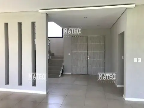 Casa en Alquiler en Weston, $ 3.000.000