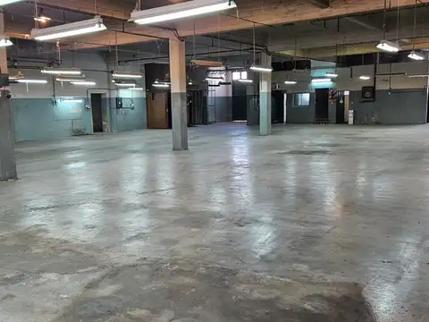 Galpon en Venta en Villa Maipu, USD 1.200.000