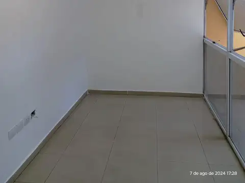 VENTA OFICINAS O COMERCIO EN GEMES, CON VISTA A LA CAÑADA Y ENTRADA INDEPENDIENTE