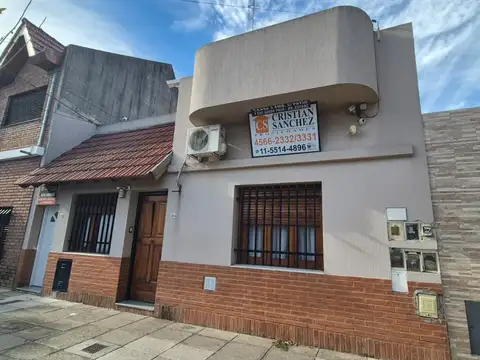 EXCELENTE TIPO CASA 3 AMB FRENTE CON ENTRADA INDEP - MUY LINDO PATIO Y ESPACIO AEREO PROPIO   VISITELO...