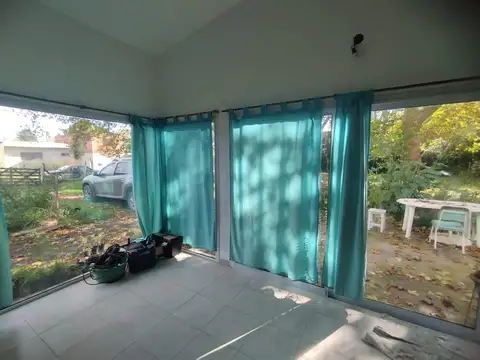 Casa en Venta en Villa Elisa [Cod: 090]