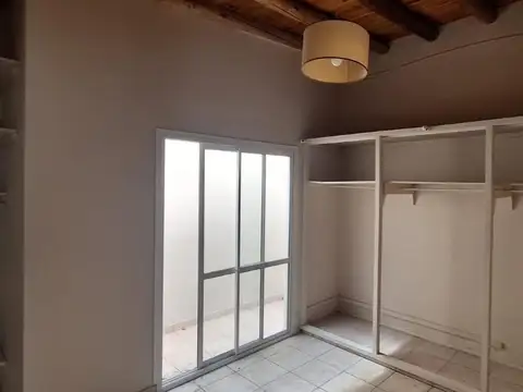 Casa en Venta en Mendoza, USD 75.000