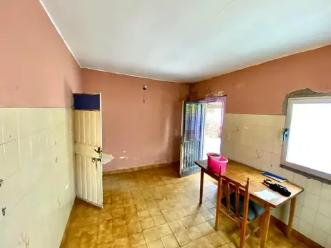 Casa 3 ambientes con 1 baño
