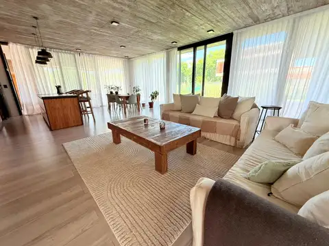 Casa en Venta en Estancia Villa María, USD 265.000