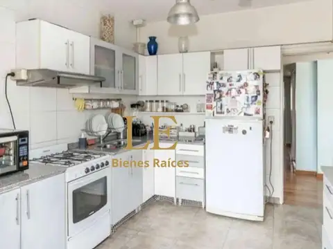 Departamento 4 ambientes con 3 baños