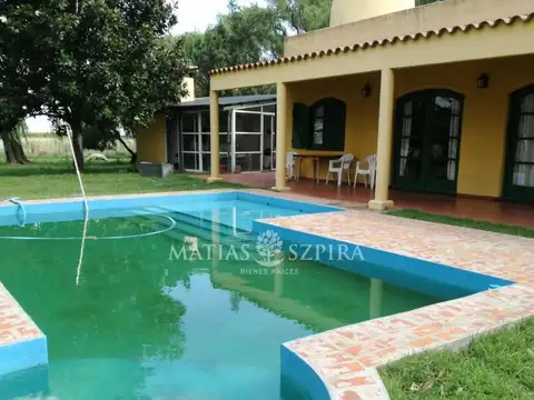 Excelente Casa de campo  de 5 hectáreas en Pehuajó