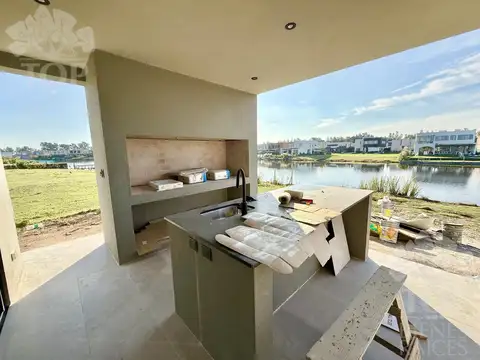 Casa en  venta en  Santa Ana - Villanueva