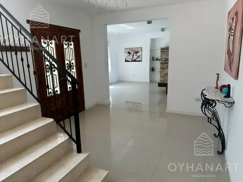 Casa en Alquiler en Haras Santa Maria, USD 1.800