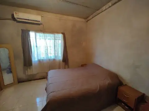 Casa 6 ambientes con 1 baño