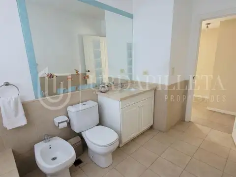 Casa 6 ambientes con 3 baños