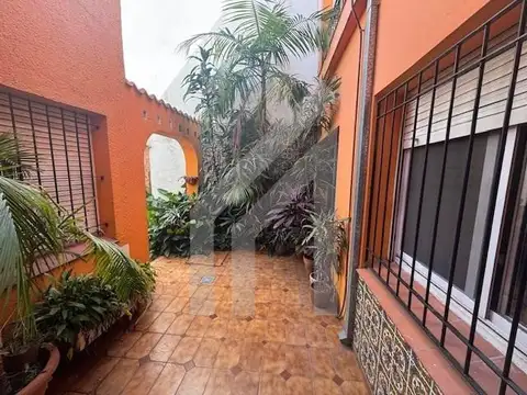 Depto Tipo Casa en Venta de 4 ambientes