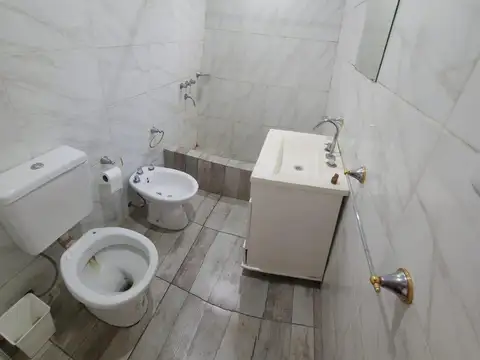 Depto Tipo Casa 2 ambientes con 1 baño