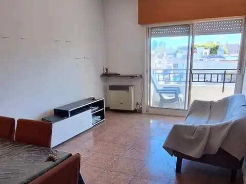 VERSALLES.LASCANO 5600. PH 3 AMB.AMPLIOP AL FTE. 2DO X ESCAL