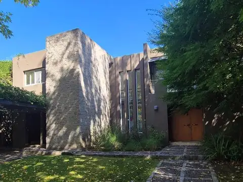 Casa en venta en Santa Maria de Tigre con amarra propia
