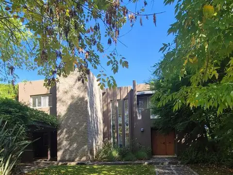 Casa en Alquiler de 4 dormitorios