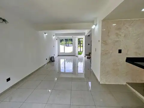 Casa en Alquiler en Plottier, $ 1.700.000