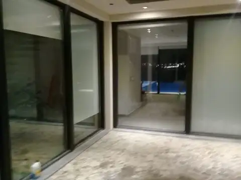 VENDE ESPECTACULAR  CASA PUERTOS 5 AMBIENTES BARRIO ACACIAS 