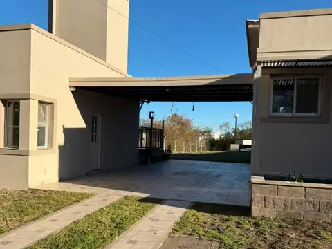 Casa en Alquiler de 3 dormitorios