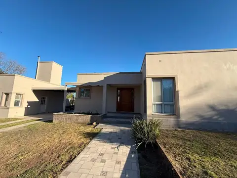 Exc Casa 3 Dor Alq Gge/dep/jard/pil/qcho Catalán