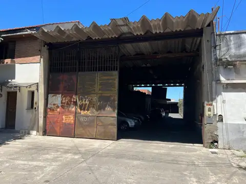 Galpon en Venta en Sarandí, USD 320.000