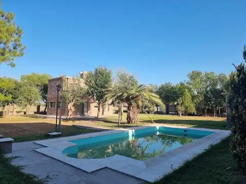 VENTA | PERMUTA - Casa 2 dormitorios, y pileta - Country 16, Pueblo Esther.