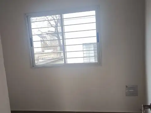 Depto Tipo Casa en Alquiler de 2 ambientes